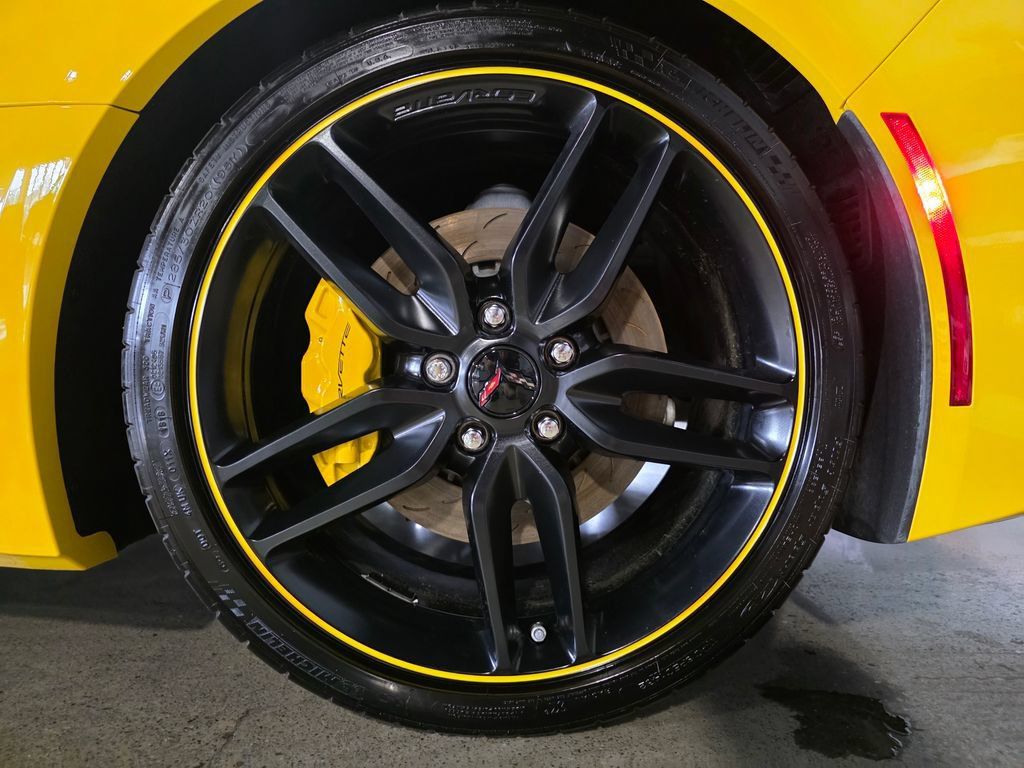 Used 2019 Chevrolet Corvette Stingray Convertible Z51 2LT RWD image 19