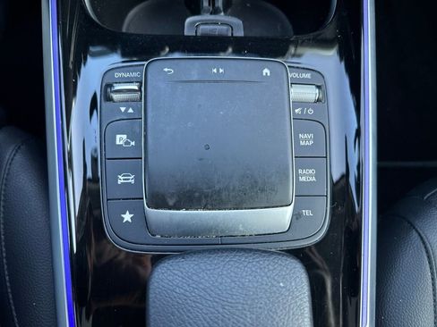 Certified 2022 Mercedes-Benz GLB 250 4MATIC image 23