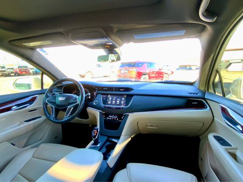 Used 2019 Cadillac XT5 Premium Luxury w/ Driver Assist Package image 31
