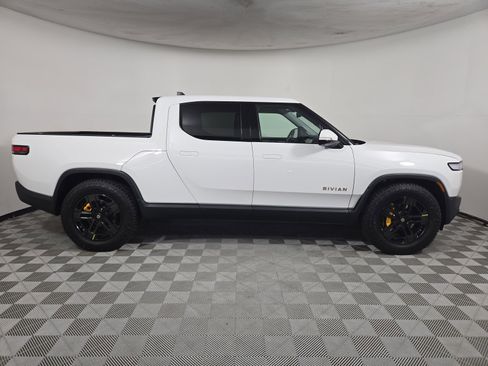 Used 2023 Rivian R1T Adventure image 6