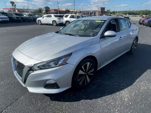 Used 2022 Nissan Altima 2.5 SV image 5