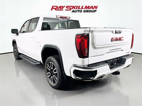 Used 2024 GMC Sierra 1500 AT4 w/ Technology Package image 5