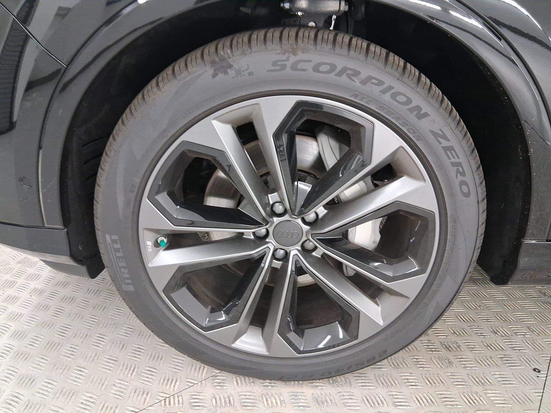 Certified 2026 Audi Q7 3.0T Premium Plus w/ Premium Plus Package AWD/4WD image 11