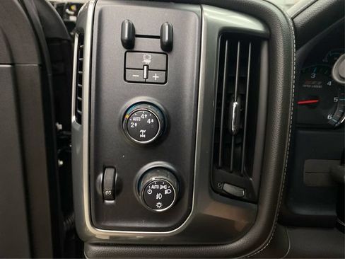 Used 2016 Chevrolet Silverado 1500 LTZ Z71 w/ LTZ Plus Package AWD/4WD image 23