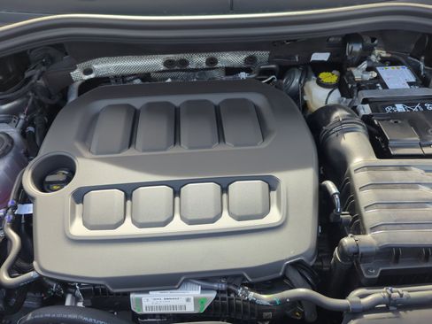 New 2026 Volkswagen Tiguan S image 21