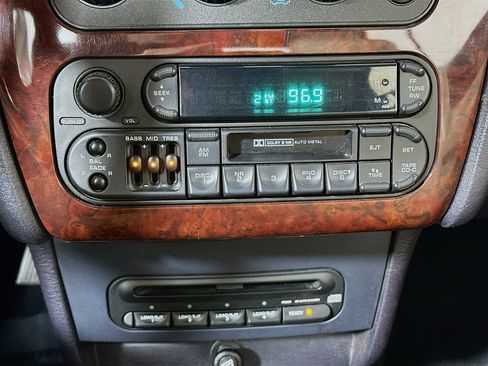 Used 2001 Chrysler Sebring Limited image 14