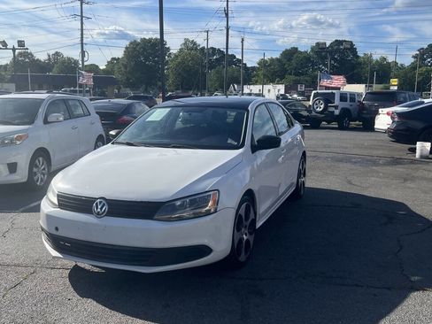 Used 2014 Volkswagen Jetta S image 14