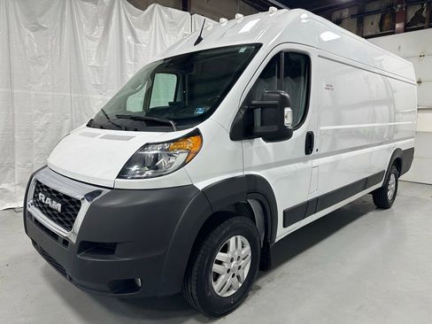 Used 2022 RAM ProMaster 3500 w/ Premium Convenience Group (B) FWD image 3