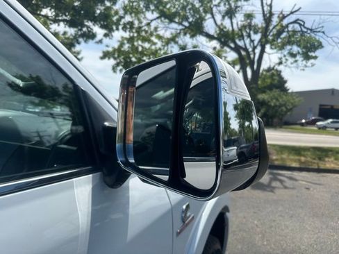 Used 2022 RAM 3500 Limited AWD/4WD image 13