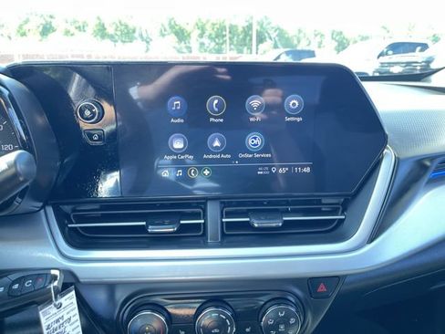 Used 2024 Chevrolet Trax LS w/ LS Convenience Package FWD image 13