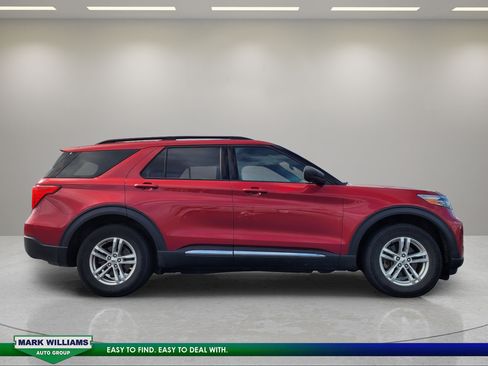 Used 2020 Ford Explorer XLT w/ Equipment Group 202A AWD/4WD image 2