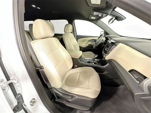 Used 2022 Chevrolet Traverse LS w/ Midnight/Sport Edition image 27
