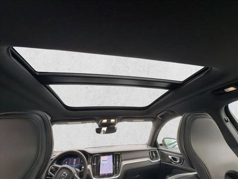 Certified 2024 Volvo S60 T8 Plus image 21