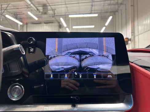 Used 2023 Chevrolet Corvette Stingray Preferred Cpe w/ Z51 Performance Package image 18