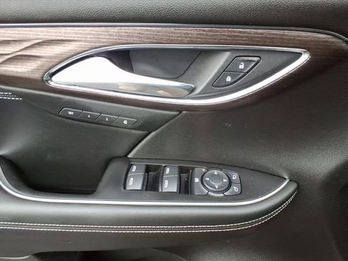 Used 2023 Buick Envision Avenir image 28