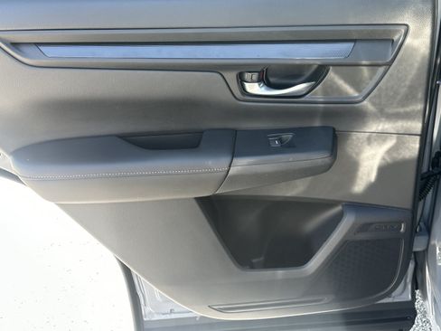 Used 2025 Honda CR-V Sport image 21