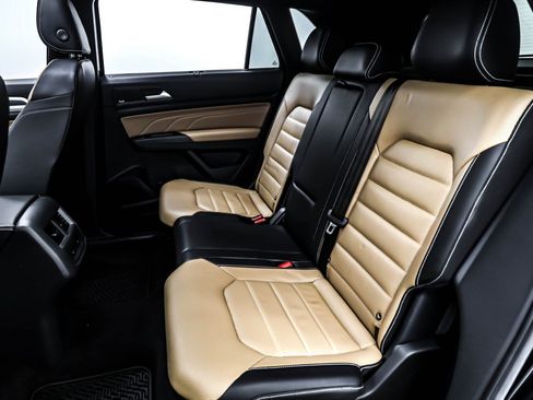 Used 2023 Volkswagen Atlas Cross Sport SEL Premium R-Line image 7