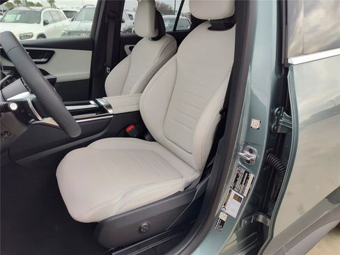 New 2026 Mercedes-Benz GLC 300 image 6