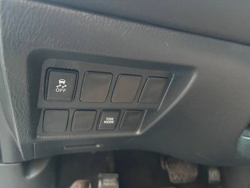 Used 2017 Nissan Pathfinder S image 35