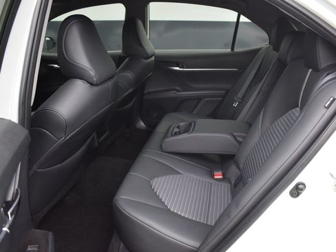 Used 2024 Toyota Camry SE w/ Cold Weather Package AWD/4WD image 12