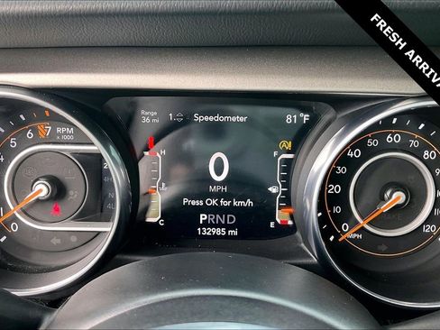 Used 2019 Jeep Wrangler Unlimited Sahara AWD/4WD image 13