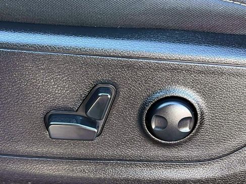 Used 2025 RAM 1500 Big Horn image 18