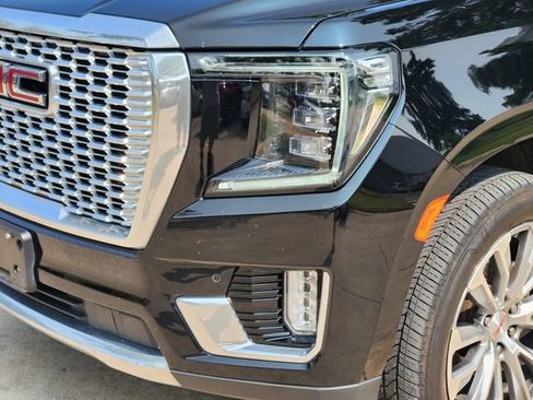 Used 2023 GMC Yukon XL Denali w/ LPO, Floor Liner Package AWD/4WD image 11