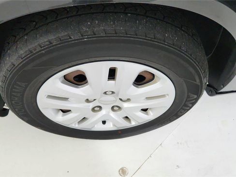 Used 2020 Dodge Grand Caravan SE FWD image 26