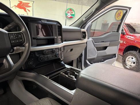 Used 2025 Ford F350 XLT w/ 360-Degree Camera Package AWD/4WD image 28