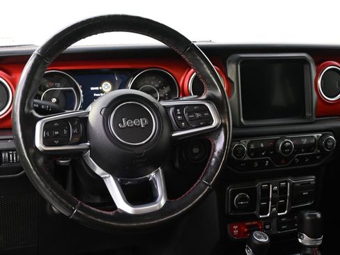 Used 2019 Jeep Wrangler Unlimited Rubicon AWD/4WD image 12