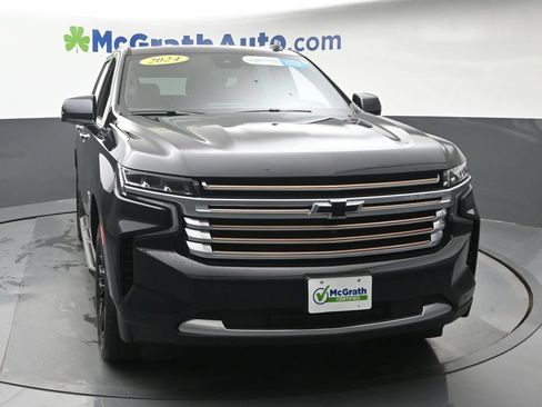 Used 2024 Chevrolet Tahoe High Country AWD/4WD image 5