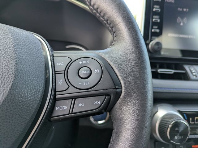 Used 2021 Toyota RAV4 XSE w/ XSE Grade Weather Package AWD/4WD image 29
