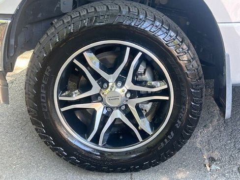 Used 2018 Ford F150 XLT w/ Equipment Group 301A Mid AWD/4WD image 31