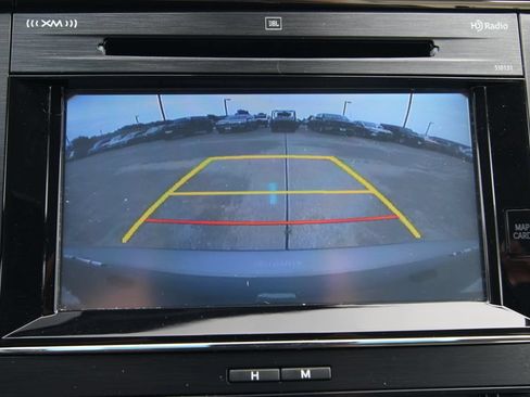 Used 2018 Toyota Avalon Limited w/ All Weather Liner Package FWD image 13
