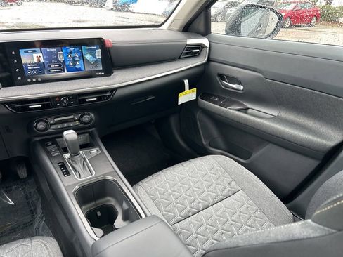 New 2026 Nissan Kicks SV w/ SV Premium Package FWD image 12