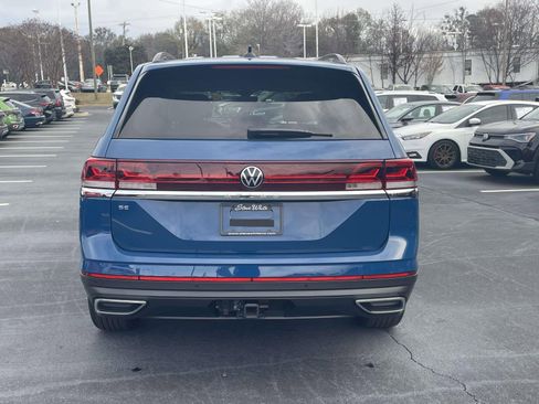 Certified 2025 Volkswagen Atlas SE w/ Panoramic Sunroof Package image 8