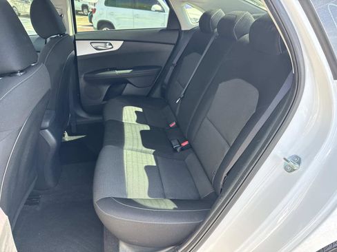 Used 2024 Kia Forte LXS image 12