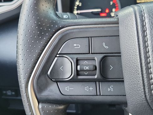 Used 2025 Toyota Tundra SR5 image 7