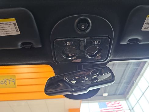 Used 2015 FIAT 500 e w/ Esport Package FWD image 27