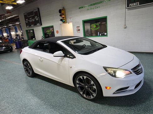 Used 2019 Buick Cascada Premium FWD image 4