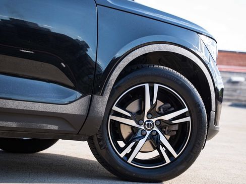 Certified 2023 Volvo XC40 B5 Core w/ Convenience Package AWD/4WD image 7