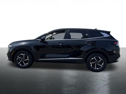 Used 2025 Kia Sportage LX FWD image 5