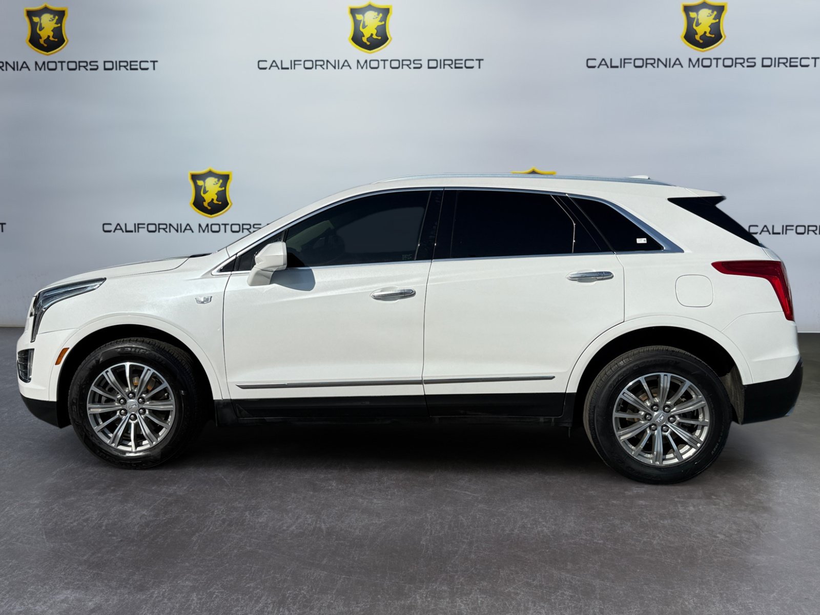 Used 2019 Cadillac XT5 Luxury FWD image 2