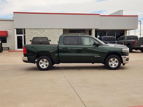 New 2026 RAM 1500 2WD Crew Cab image 7