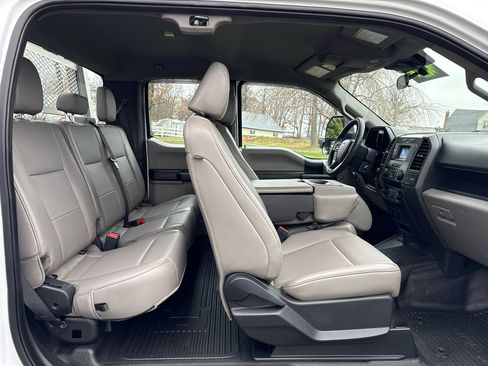 Used 2022 Ford F350 XL w/ Power Equipment Group image 10