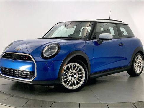 Certified 2025 MINI Cooper S image 11