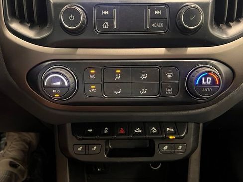 Used 2019 Chevrolet Colorado Z71 AWD/4WD image 23