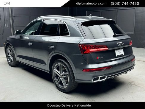 Used 2020 Audi SQ5 Premium Plus w/ Premium Plus Package image 5