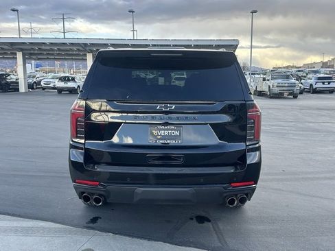Certified 2025 Chevrolet Suburban Z71 image 24