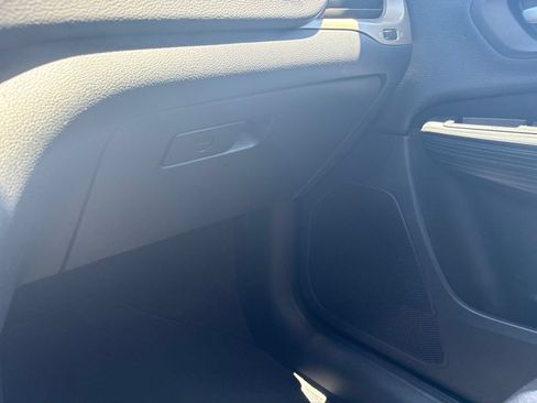 Used 2016 Jeep Cherokee Sport AWD/4WD image 22